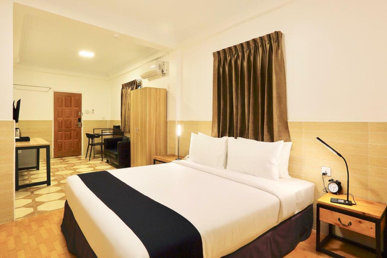 K.C Residence Yangon Luaran gambar