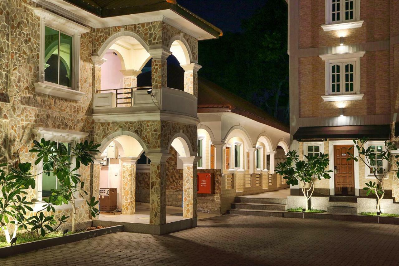 K.C Residence Yangon Luaran gambar